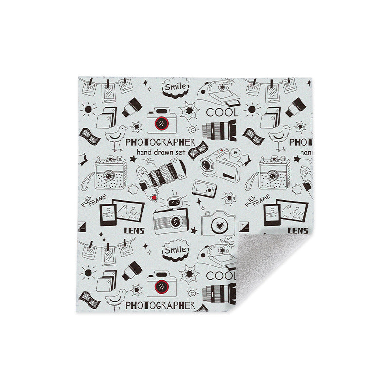 Cute Pet Grooming Wrap – Multi-Functional Velcro Cat Wrap & Travel Cosmetic Organizer