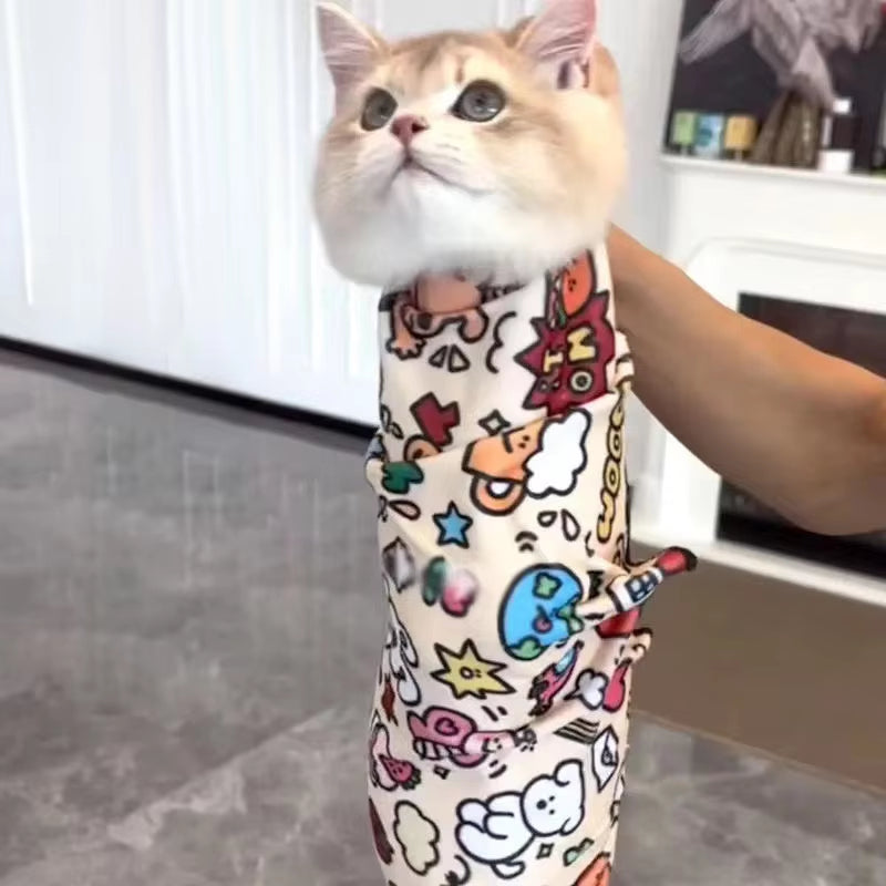 Cute Pet Grooming Wrap – Multi-Functional Velcro Cat Wrap & Travel Cosmetic Organizer